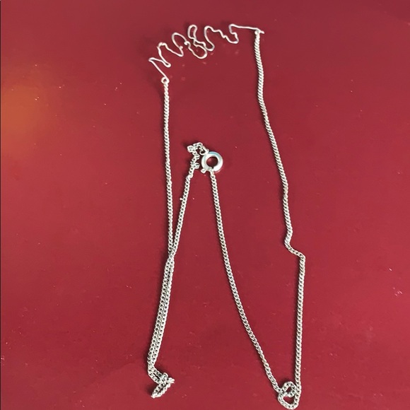 Long chain adjusted middle silver tone necklace - Picture 3 of 8